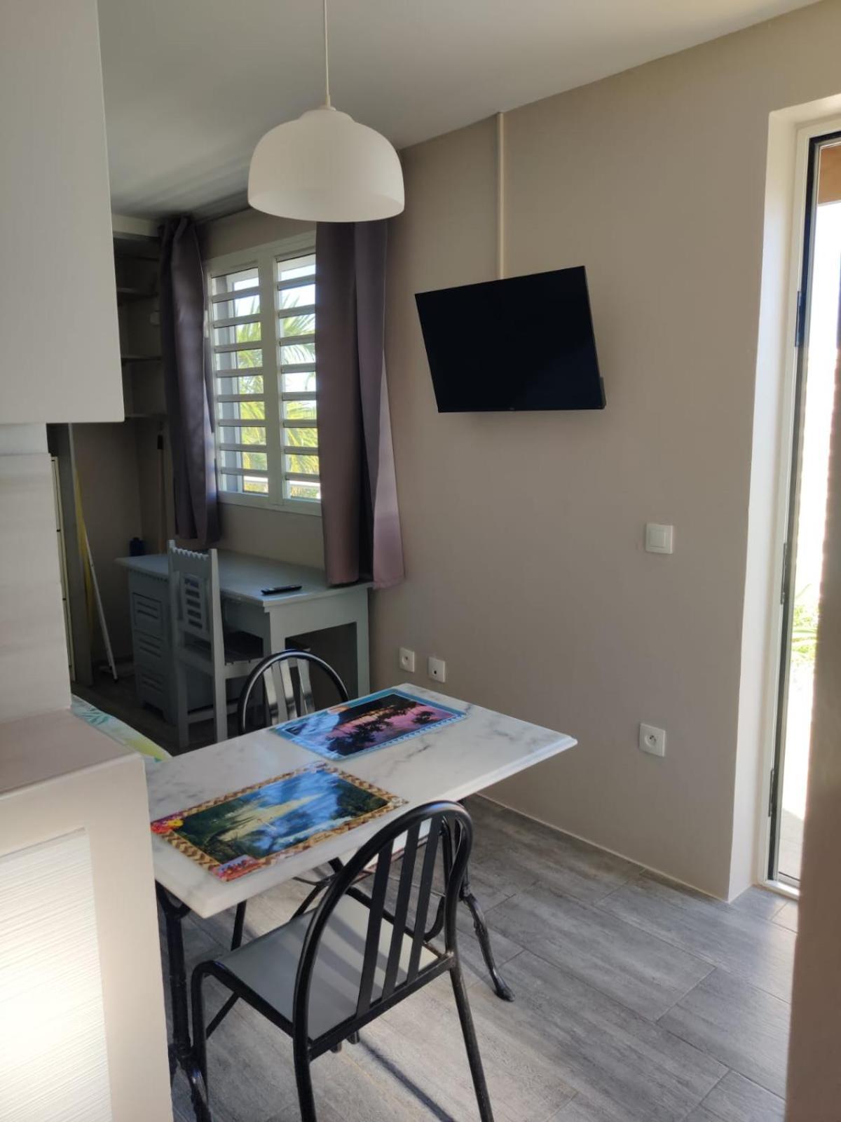 Joli Studio Cocooning & Discret, A 2Mns De La 4 Voies La Possession Εξωτερικό φωτογραφία